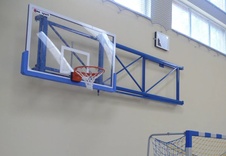Nástěnná skládací konstrukce na basketbal 1,3 - 1,65m_obr2