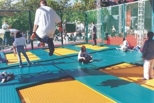 Trampolínová sestava  EUROTRAMP 4-pole (5,52x11,20 m) + schůdky 1