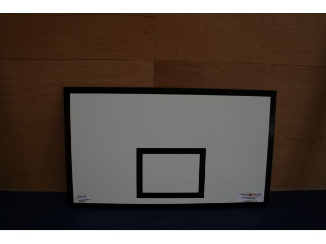 Basketbalová deska 180 x 105 cm, překližka, interiér