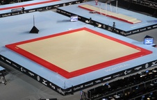 Soutěžní pružinová gymnastická podlaha Gymnova "MONTREAL" 14 x 14m - Certifikace FIG_obr7
