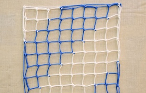 Síť na fotbalovou branku rozměr 7,5 x 2,5 x 2 x 2m, barevná_obr4